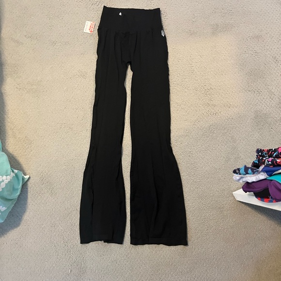 Free People Movement Good Karma Flares - Picture 3 of 7